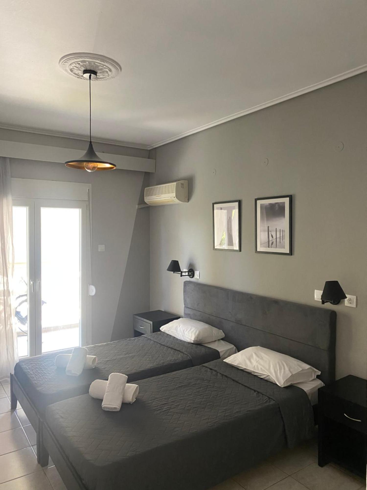 Hotel Kalloni 3*